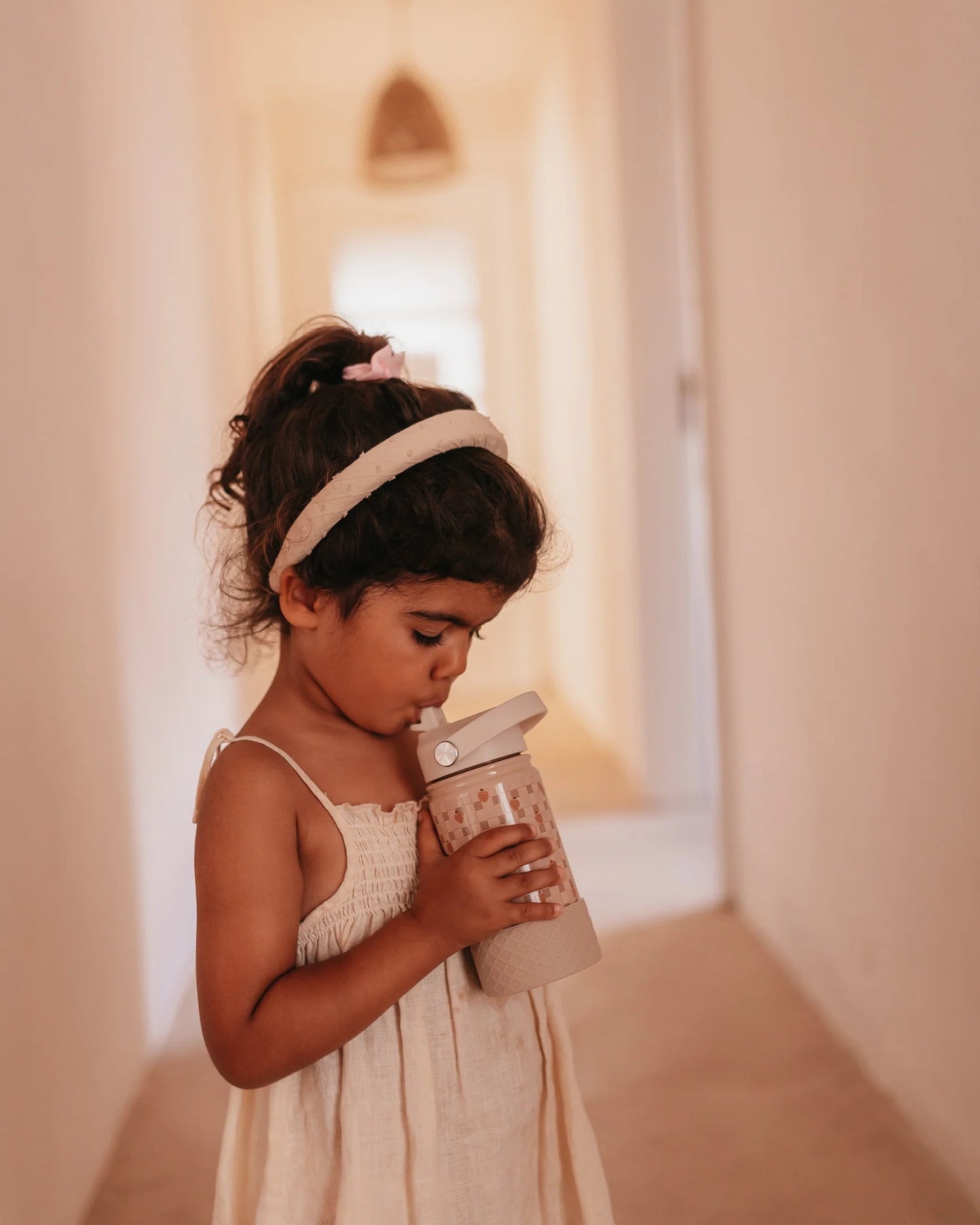 Mrs Ertha - Stainless Steel Water Bottle (Cute Strawberries)