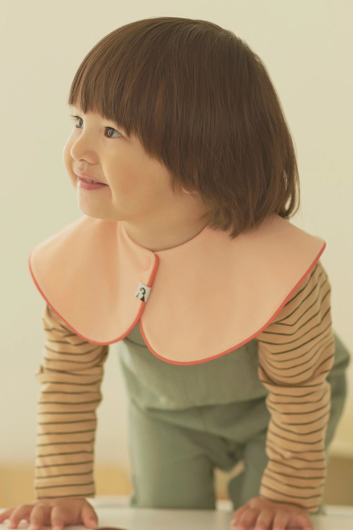 Konny - Bib Piped Edge (0-2Y)