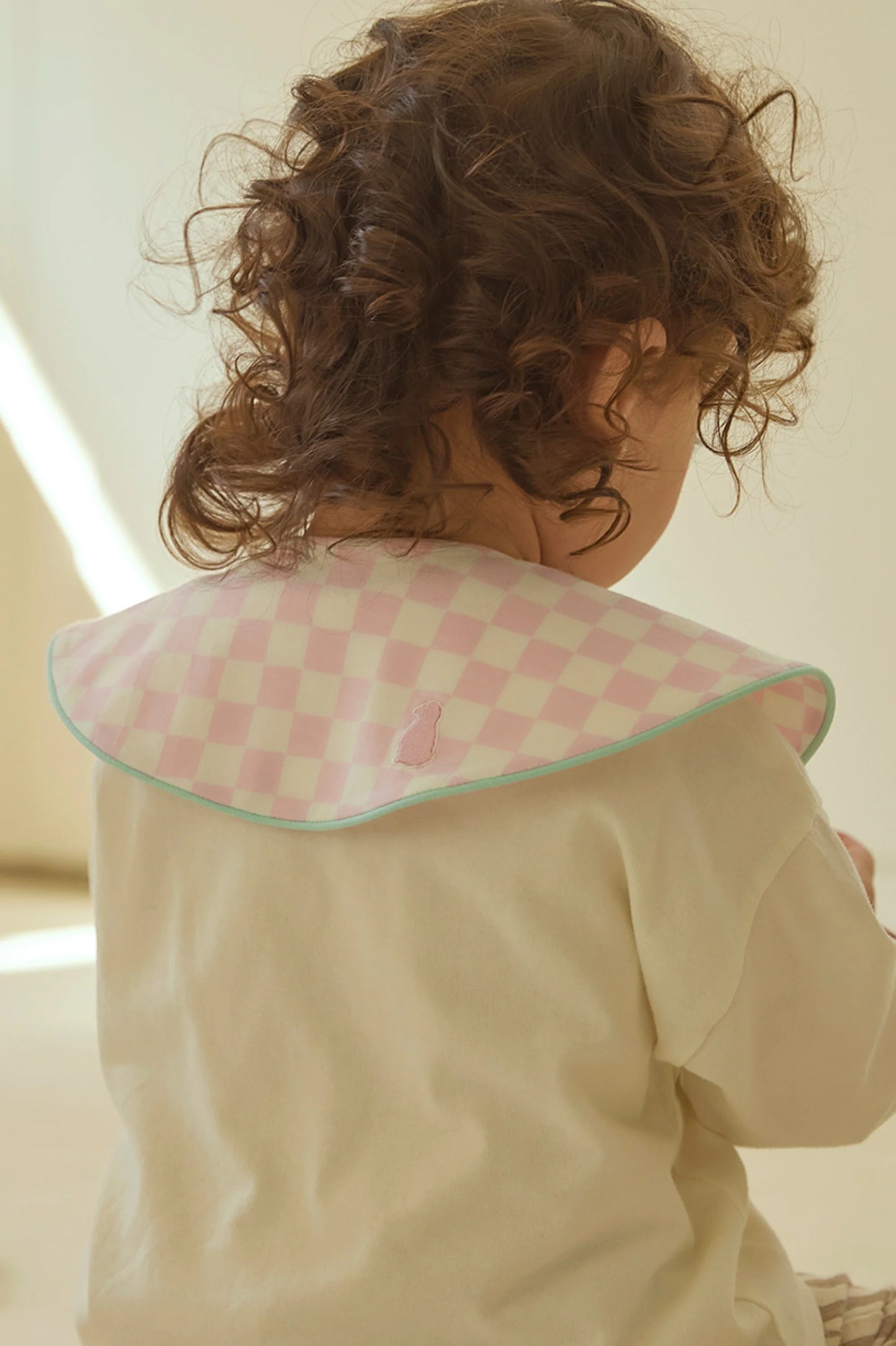 Konny - Bib Piped Edge (0-2Y)