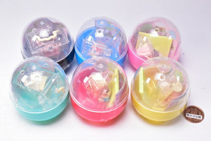 Sylvanian Families - Decorative Baby House and Garden Toy Capsule Blind Box
