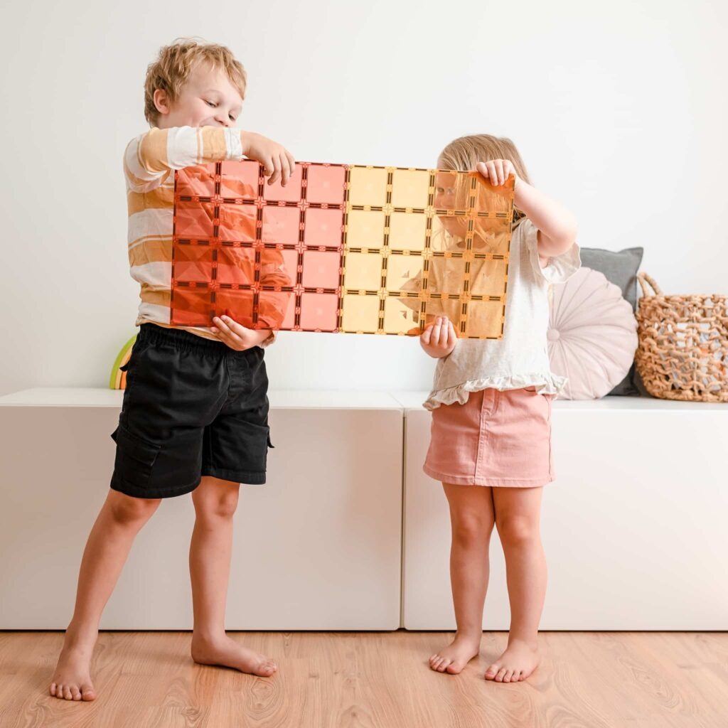 CONNETIX - Pastel Lemon & Peach Base Plate 2 pc