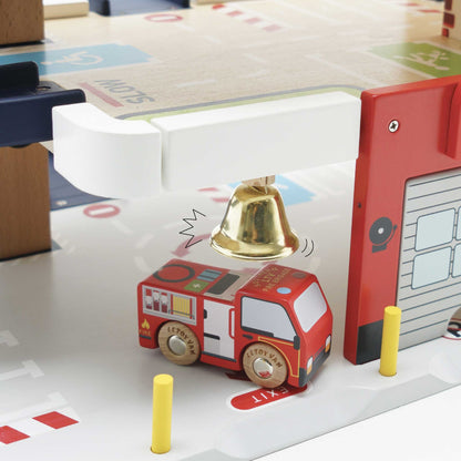 LE TOY VAN - Emergency Services Cars & Garage