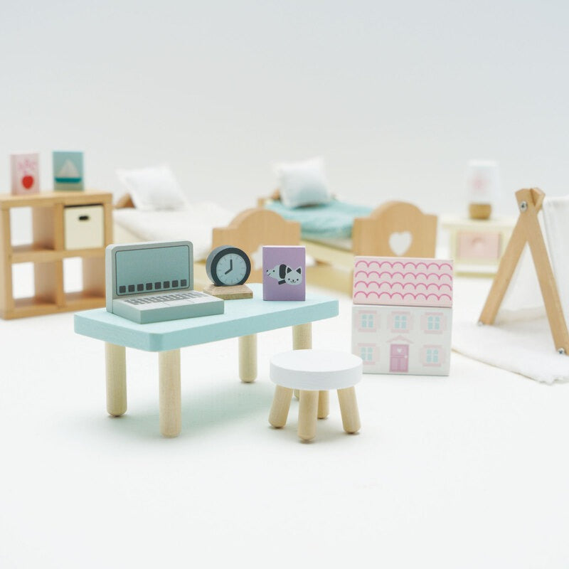 LE TOY VAN - Wooden Dolls House Child's Bedroom - 24 piece